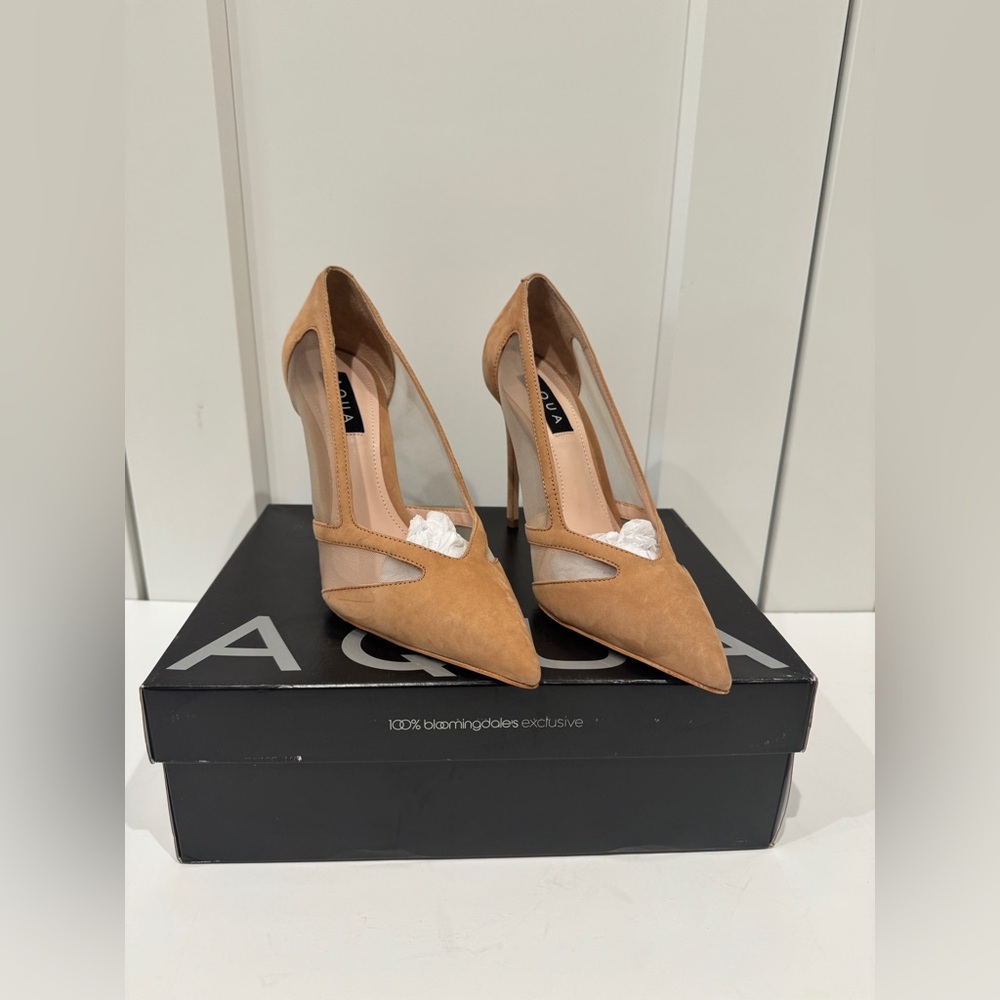 NEW AQUA for Bloomingdale’s Cindi Honey Beige Suede Women's Heels, Size 8